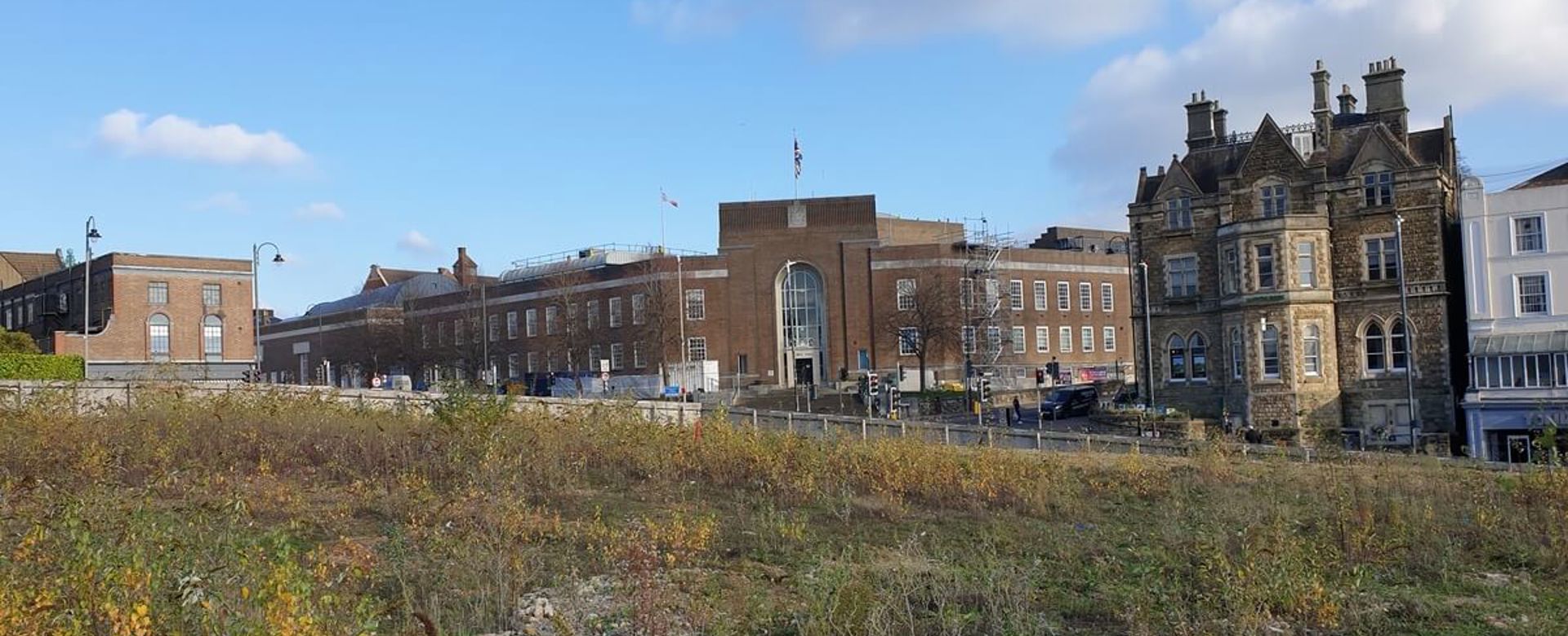 Looking Across Site Towards Mount Pleasant Rd (1)